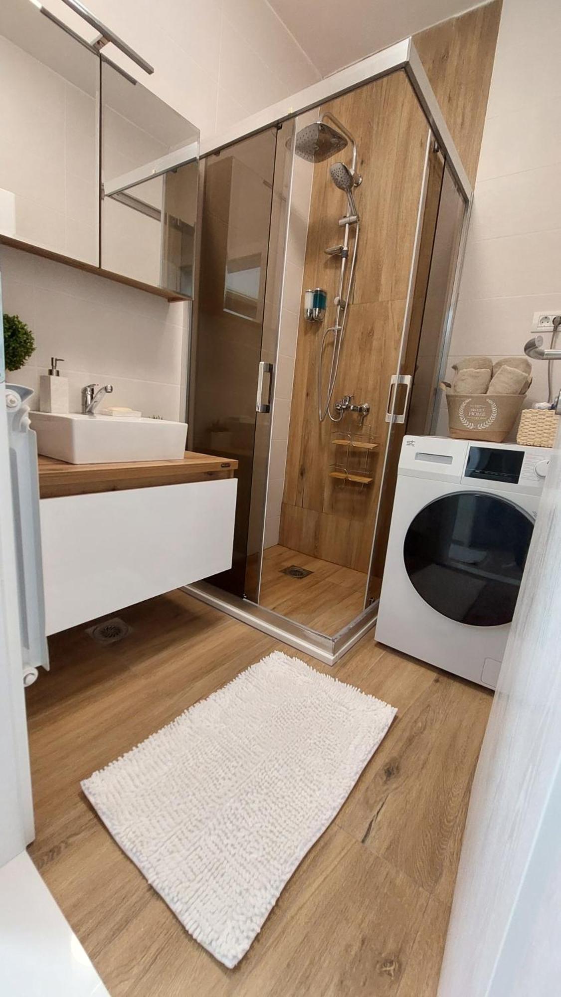 Mina Modern & Cozy Apartment Main City Square Gtc Skopje Eksteriør billede